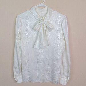 Vintage St John blouse size 8